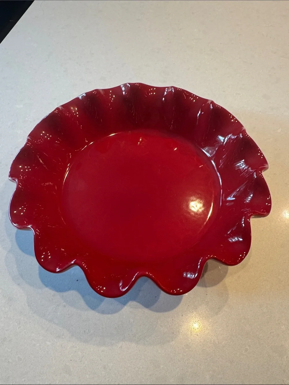 Ruffled Ceramic Pie Plate in Red - Home Kitchen Bakeware